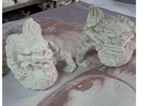 Leões Chineses Imagem Par de Leão Chinês em Gesso Cru