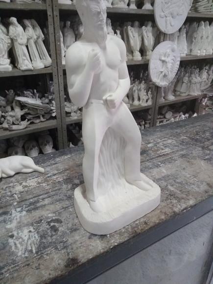 Lúcifer Imagem Exu Lucifer em Gesso Cru 60cm