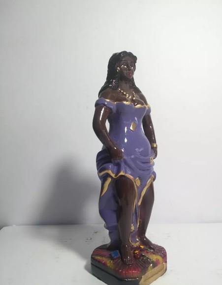 Maria Mulambo da Lixeira Imagem Pomba Gira Dona Tata Mulambo