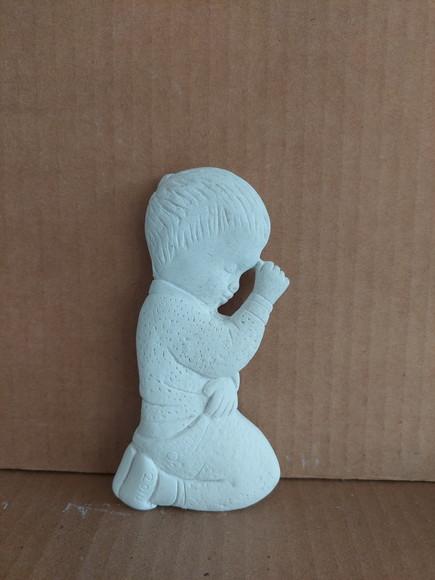 Menino Rezando Imagem Criança Orando de Parede em Gesso Cru
