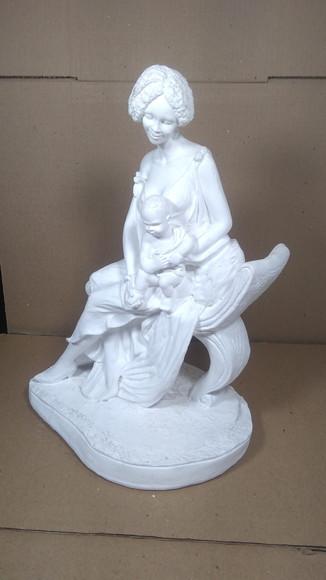 Negra do Divã Imagem Mulher c/ Criança Colo Escultura Gesso