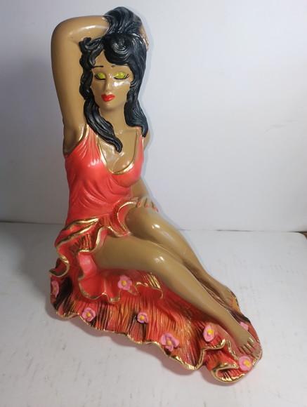 Pomba Gira Menina Imagem Pomba Gira Menina Sentada