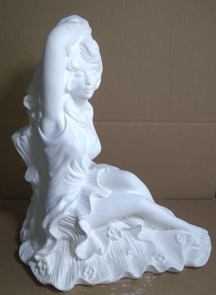 Pomba Gira Menina Sentada Imagem Mulher Deusa das Flores