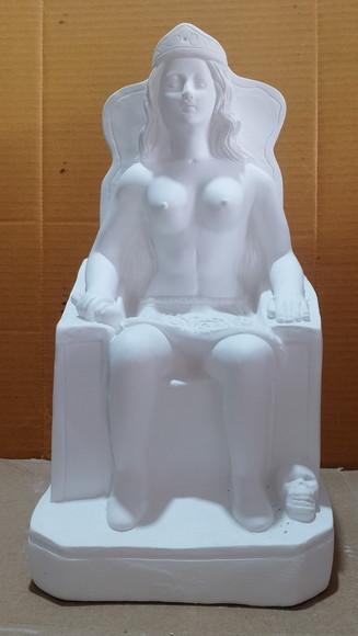 Pomba Gira Rainha do Cemitério Imagem Rainha no Trono