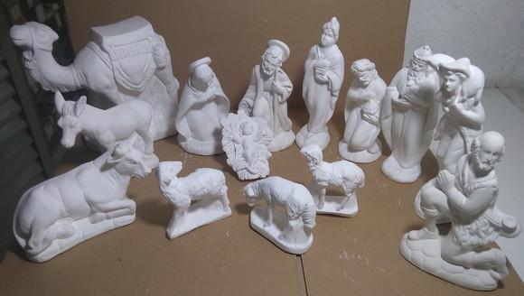 Presépio de Natal 14 Peças Esculturas Gesso Cru c/ 6 a 18cm