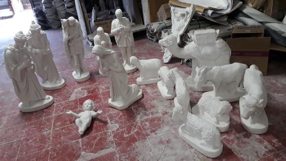 Presépio de Natal Grande 18 Peças de 30cm à 60cm