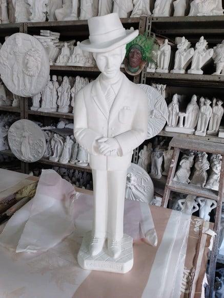 Zé Pelintra Imagem Zé Pelintra Grande em Gesso Cru 60cm