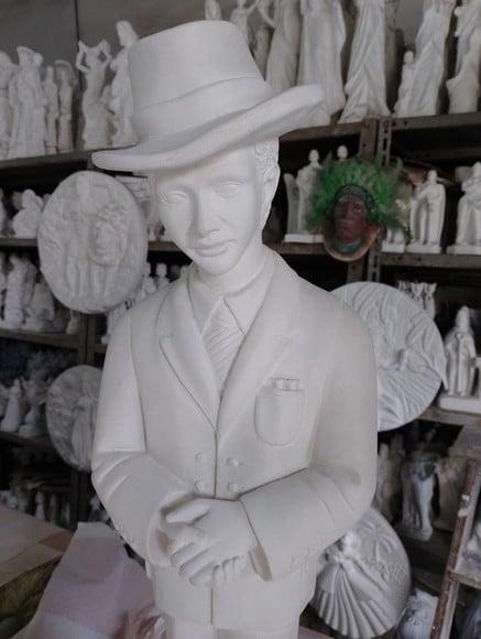 Zé Pelintra Imagem Zé Pelintra Grande em Gesso Cru 60cm