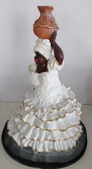 Baiana com Jarro Imagem Baiana com Saia Rodada e Jarro 40cm