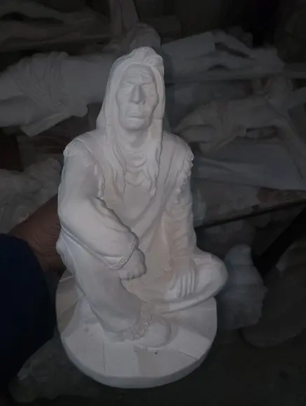 Caboclo Pajé Sentado Imagem Índio Paje Escultura Gesso Cru