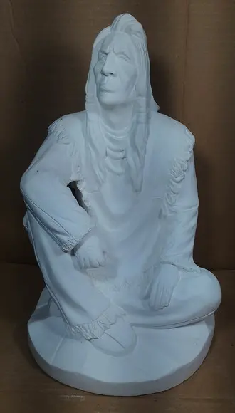 Caboclo Pajé Sentado Imagem Índio Paje Escultura Gesso Cru
