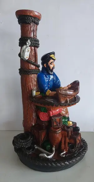 Capitão do Mar Imagem Capitão no Estaleiro do Navio