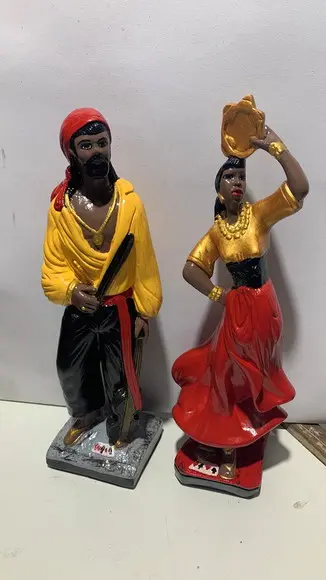 Casal de Ciganos Cigana do Pandeiro + Cigano do Violino