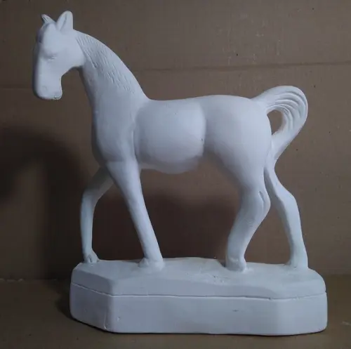 Cavalo Trotando Imagem Cavalo Escultura Gesso Cru