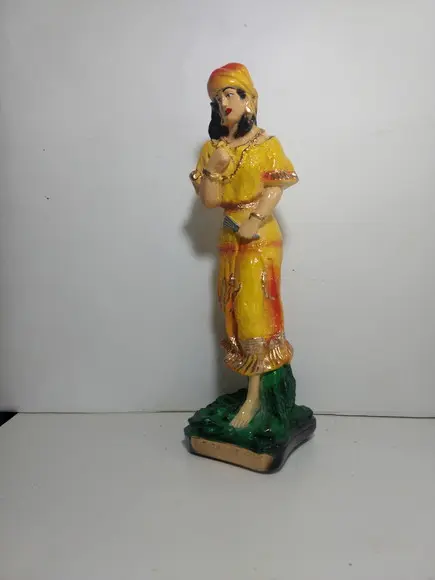 Cigana Carmencita Imagem Carmecita Estatua 32cm