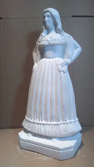 Cigana Cartomante com Baralho na Mão Mulher Baiana c/ Cartas