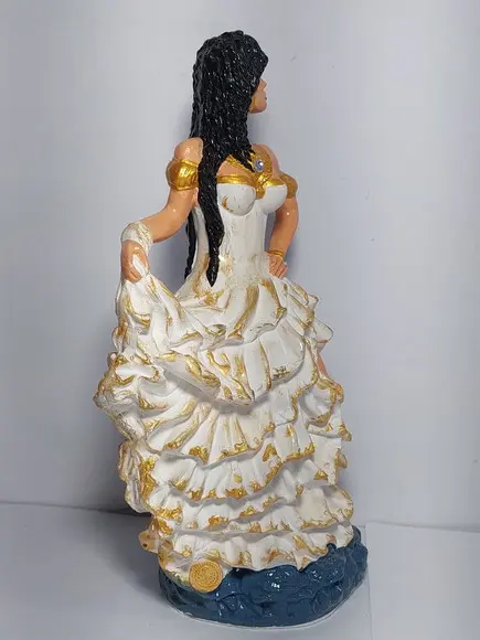 Cigana do Amor Imagem Cigana das Rosas sem Nome com Pedra