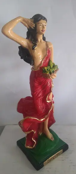 Cigana Sarita Imagem Cigana com Cesta de Frutas para Batismo