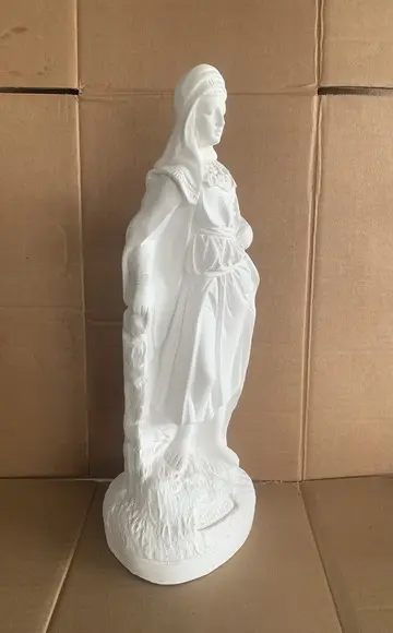 Cigana sem Nome para Batismo Imagem em Gesso Cru