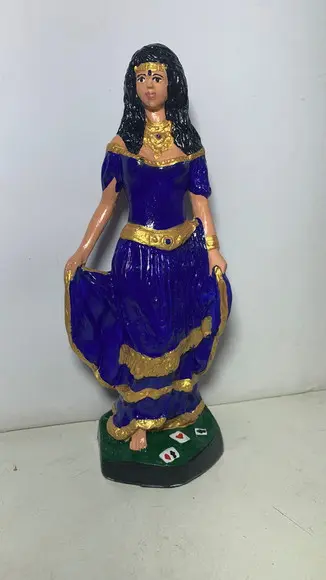 Cigana Zaira Imagem Cigana sem Nome para Batismo