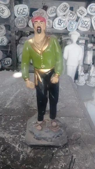 Cigano sem Nome Imagem Grande com 42cm Cigano sem Nome