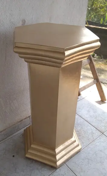 Coluna Hexagonal Escultura Grande com 80cm de Altura