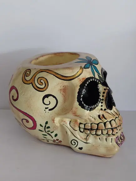 Cranio Caveira La Muerte com Local para Colocar Vela 7 Dias