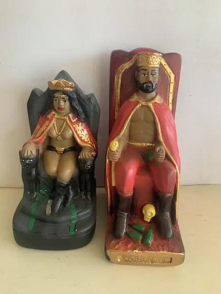 Esculta Pomba Gira Rainha no Trono + Exu Rei no Trono Casal