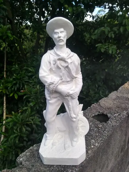 Escultura Boiadeiro em Gesso Cru para Pintar Como Desejar