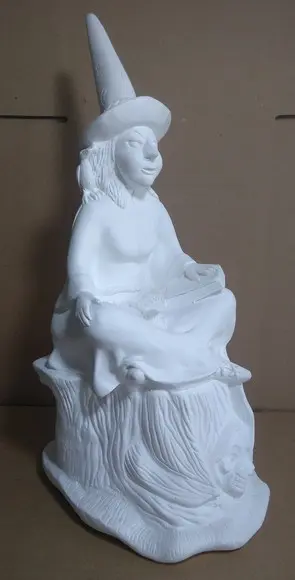Escultura Bruxa Ravengar Imagem em Gesso Cru para Pintar