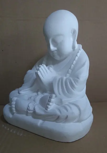 Escultura Buda com Terço Imagem em Gesso para Pintar
