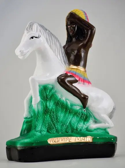 Escultura Caboclo Rompe Mato a Cavalo Imagem em Gesso Puro