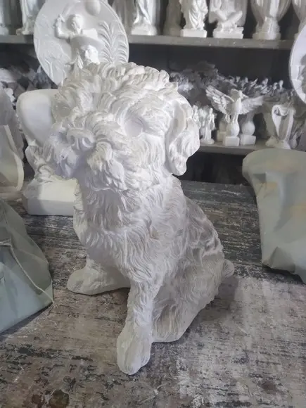 Escultura Cachorro Toy Imagem Cãozinho em Gesso Cru
