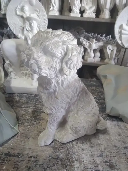 Escultura Cachorro Toy Imagem Cãozinho em Gesso Cru