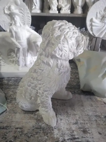 Escultura Cachorro Toy Imagem Cãozinho em Gesso Cru