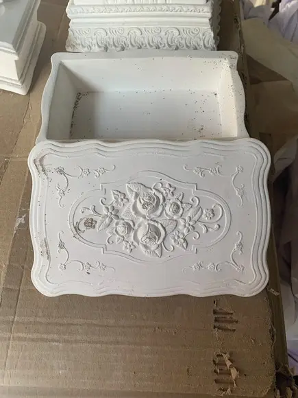 Escultura Caixa Fiorentina Imagem em Gesso Cru para Pintar