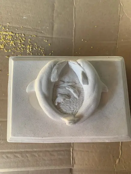 Escultura Caixa Golfinho Imagem em Gesso Cru para Pintar