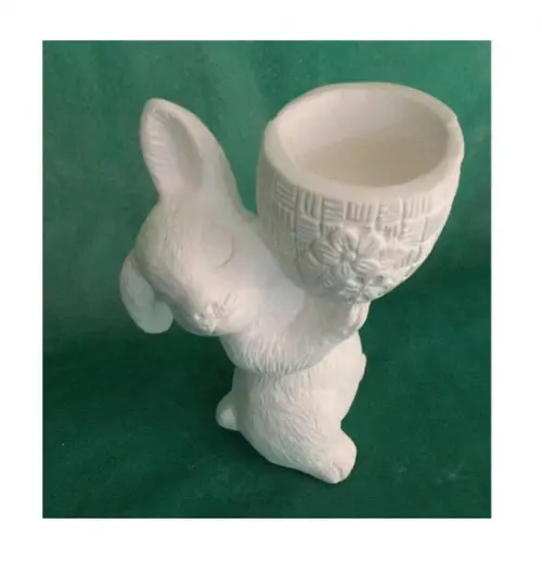 Escultura Coelho com Cesto para o Alto para Pintar