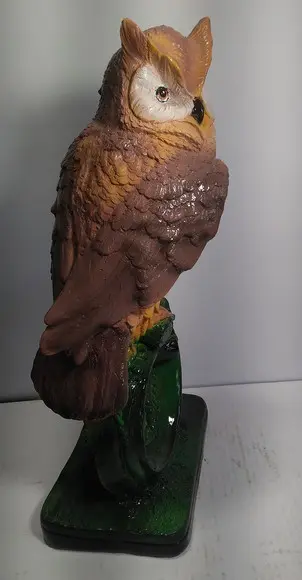 Escultura Coruja Imagem em Gesso Coruja Grande com Corrente