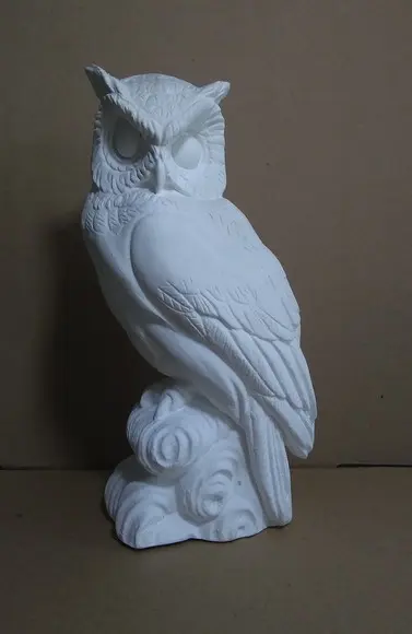 Escultura Coruja no Tronco em Gesso Cru para Pintar