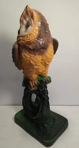 Escultura Coruja Imagem em Gesso Coruja Grande com Corrente