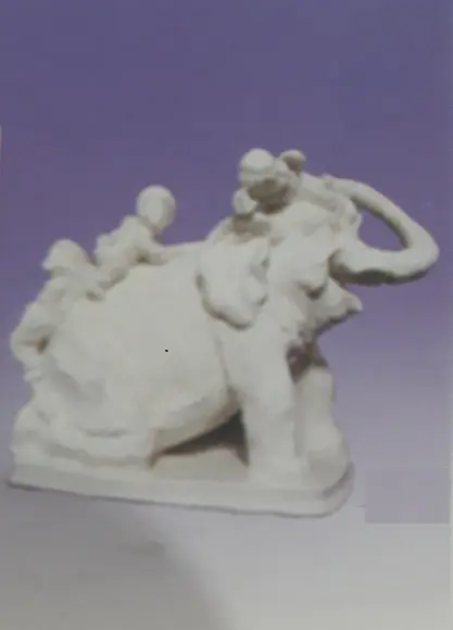 Escultura Elefante de Circo Imagem em Gesso Cru para Pintar