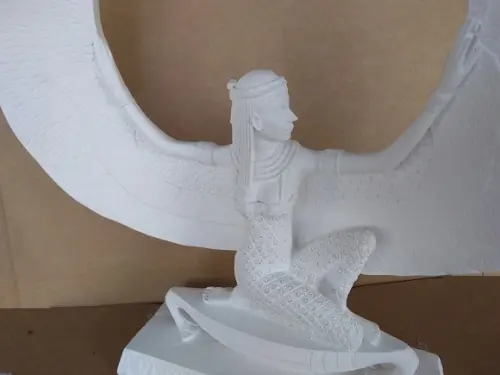 Escultura Egípcia Ísis Imagem em Gesso Cru para Pintar