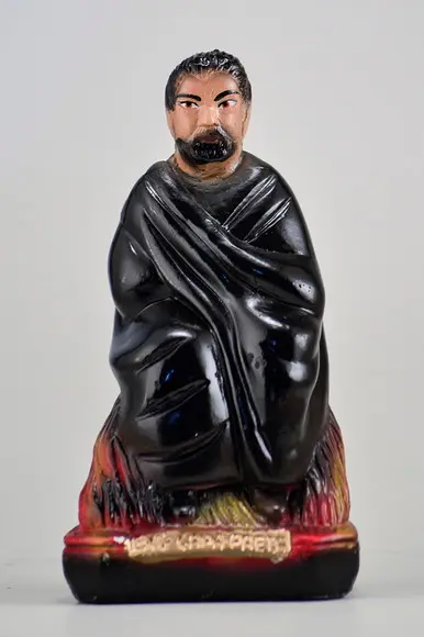 Escultura Exu Capa Preta Imagem em Gesso Grande