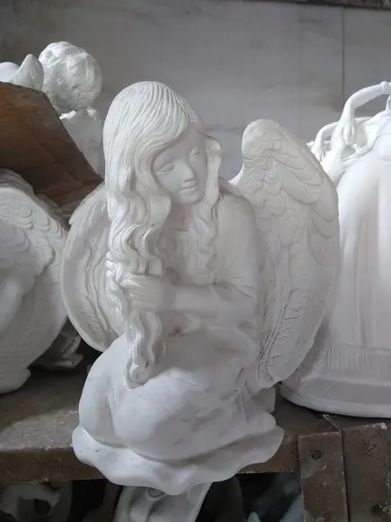 Escultura Fada Imagem da Fadinha em Gesso Cru Nova