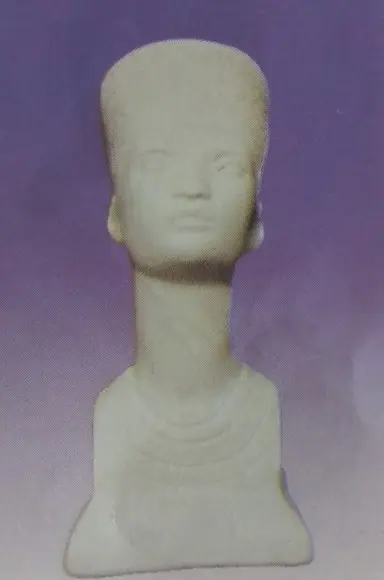 Escultura Faraó Nefrettit Imagem em Gesso Cru para Pintar