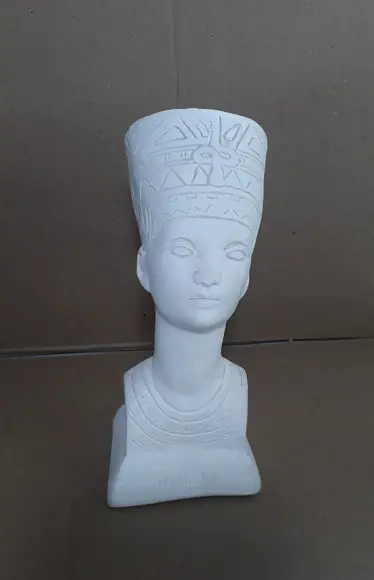 Escultura Faraó Nefrettit Imagem em Gesso Cru para Pintar