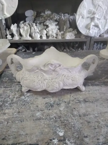 Escultura Floreira Grega Cesta de Mesa Linda com Vão no Meio