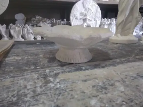 Escultura Floreira Veneza Cesto de Mesa Lindo c/ Vão no Meio