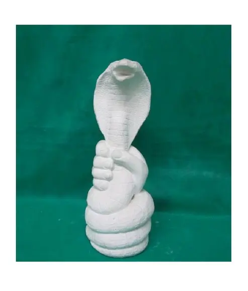 Escultura Mão Segurando Cobra Naja para Pintar 30cm